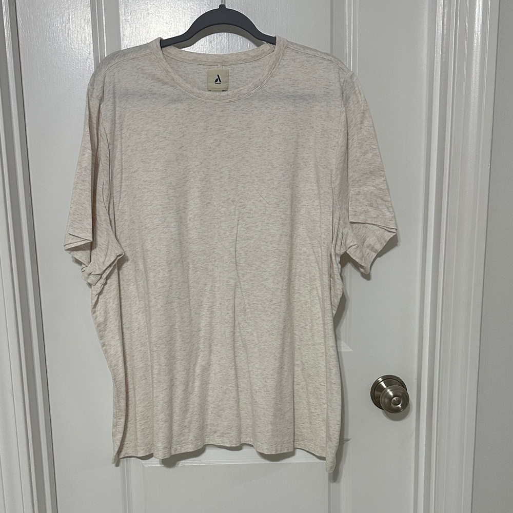 Amazon Essentials Women's Oatmeal Heather Short Sleeve Tee